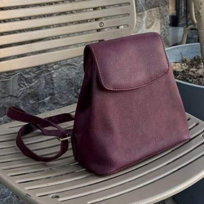Mini Flap Backpack Burgundy 22x20cm