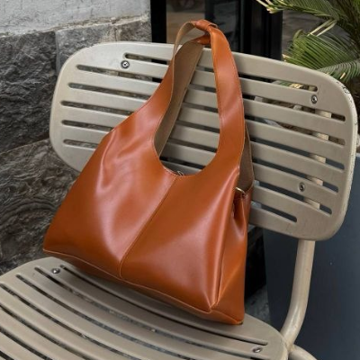 Slouchy Leather Hobo Bag Tan Loop Handle Smooth Leather 26x20cm
